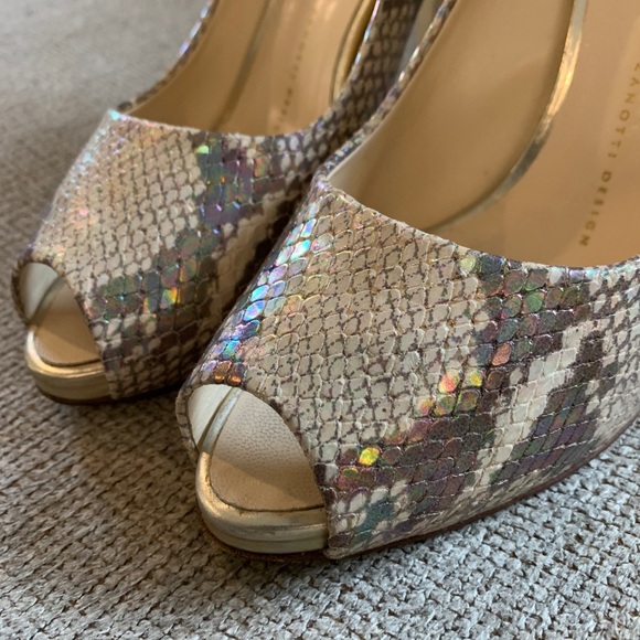 Giuseppe Zanotti Shoes - GIUSEPPE ZANOTTI nude peep toe snakeskin heels